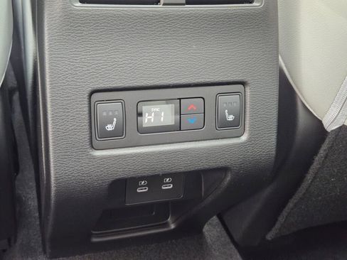 New 2026 Mitsubishi Outlander SEL AWD/4WD image 15