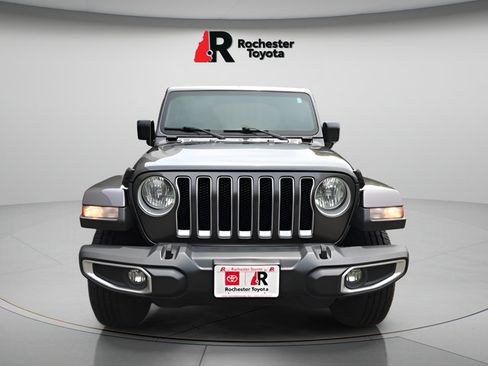 Used 2020 Jeep Wrangler Unlimited Sahara AWD/4WD image 2