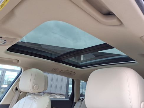 Used 2017 Audi A4 2.0T allroad Premium Plus AWD/4WD image 9