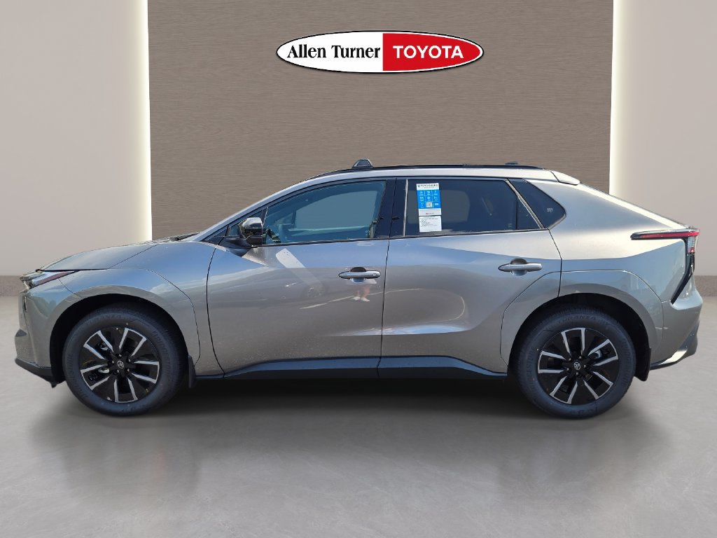 Used 2026 Toyota bZ FWD image 10