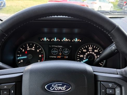 Used 2020 Ford F150 XLT w/ Equipment Group 302A Luxury AWD/4WD image 45