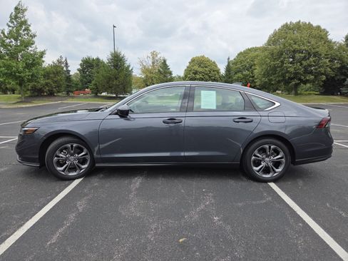 Certified 2023 Honda Accord EX image 17