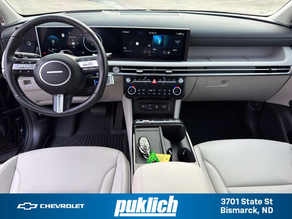 Used 2025 Hyundai Tucson Limited AWD/4WD image 25