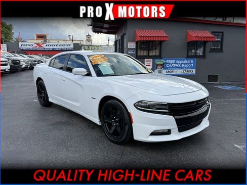 Used 2018 Dodge Charger R/T image 1