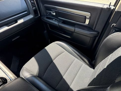Used 2018 RAM 2500 Lone Star w/ Sport Appearance Group AWD/4WD image 16