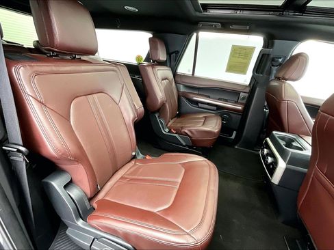 Used 2023 Ford Expedition Max Limited AWD/4WD image 18