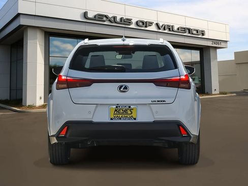 New 2026 Lexus UX 300h FWD image 6