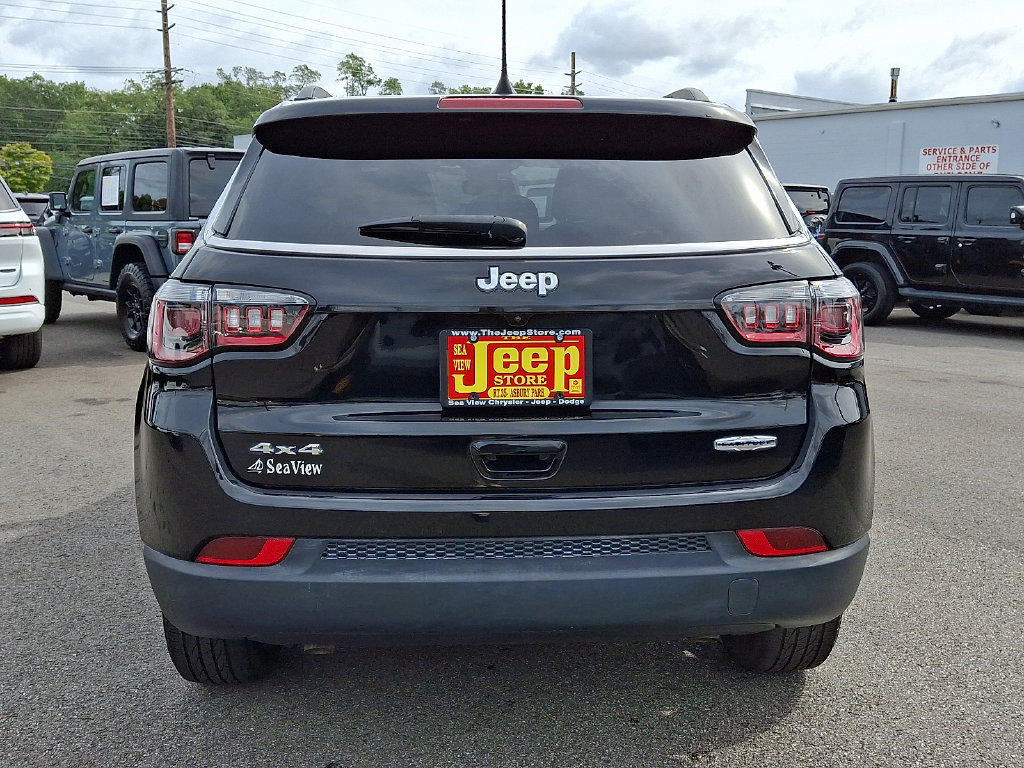 Certified 2023 Jeep Compass Latitude AWD/4WD image 5