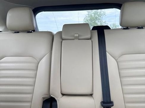 Used 2021 Ford Edge SEL w/ Convenience Package AWD/4WD image 18