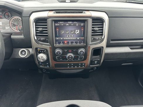 Used 2018 RAM 1500 Laramie w/ Convenience Group image 13