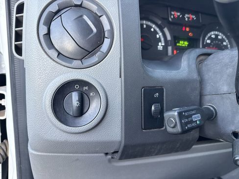 Used 2013 Ford E-350 and Econoline 350 Super Duty w/ Class I Trailer Tow Pkg image 19