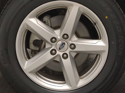 Used 2019 Ford Explorer FWD image 31