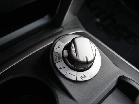 Certified 2022 Toyota 4Runner Limited AWD/4WD image 31