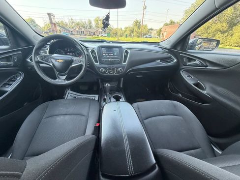 Used 2016 Chevrolet Malibu LT FWD image 23