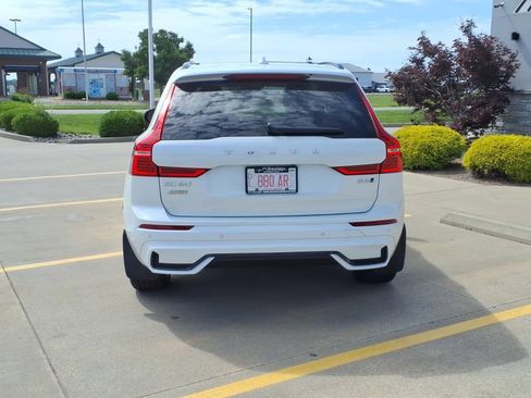 Used 2023 Volvo XC60 B6 Ultimate w/ Climate Package AWD/4WD image 4