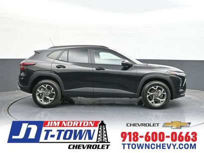 New 2026 Chevrolet Trax LT w/ LT Convenience Package