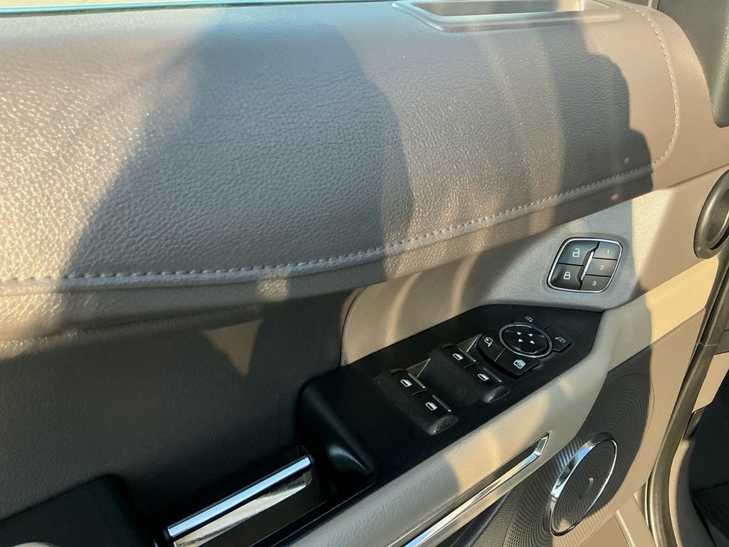 Used 2021 Ford Expedition XLT RWD image 16