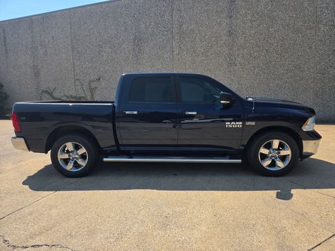 Used 2015 RAM 1500 Lone Star image 9