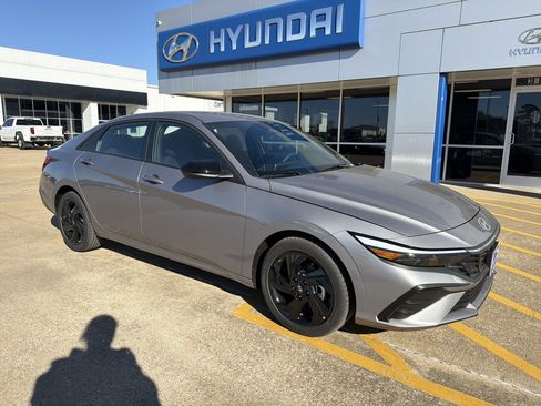 New 2026 Hyundai Elantra Sport image 2