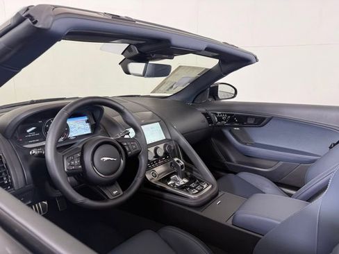 Used 2024 Jaguar F-TYPE R image 38