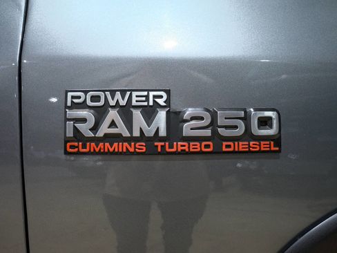 Used 1992 Dodge D/W Truck 250 image 25