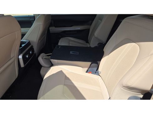Used 2024 Ford Expedition Max Limited RWD image 17