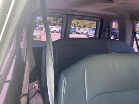 Used 2013 Ford E-350 and Econoline 350 XL w/ PWR Windows & Locks Group RWD image 16