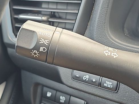 Used 2023 Nissan Leaf S FWD image 29