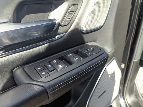 Used 2026 RAM 1500 Laramie w/ Night Edition image 30