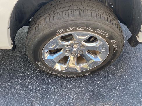 Used 2025 RAM 1500 Big Horn AWD/4WD image 11
