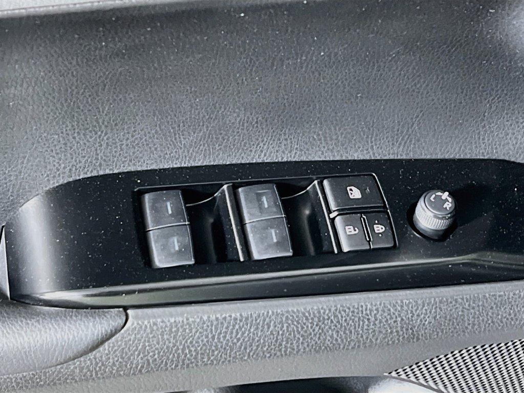 Used 2025 Toyota Camry LE w/ Convenience Package AWD/4WD image 16