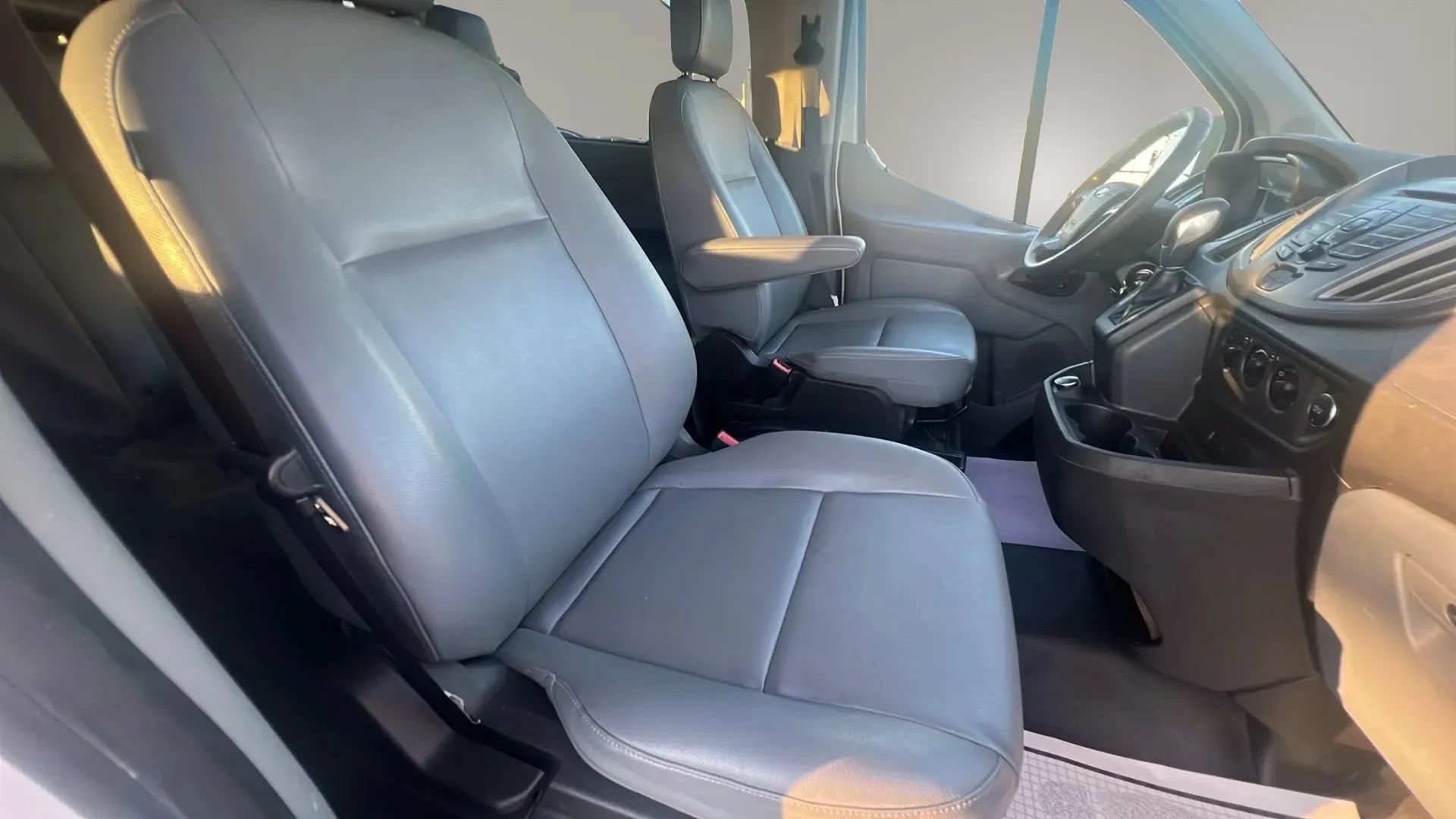 Used 2019 Ford Transit 350 XL RWD image 16