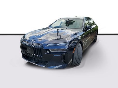 Used 2023 BMW 740i RWD image 3