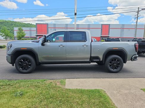 New 2026 GMC Sierra 2500 AT4 w/ AT4 Premium Plus Package AWD/4WD image 7