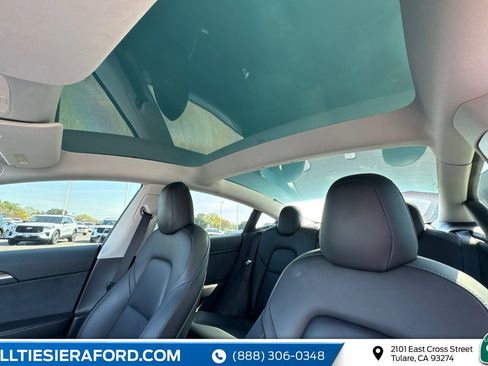 Used 2021 Tesla Model 3 Standard Range Plus image 13