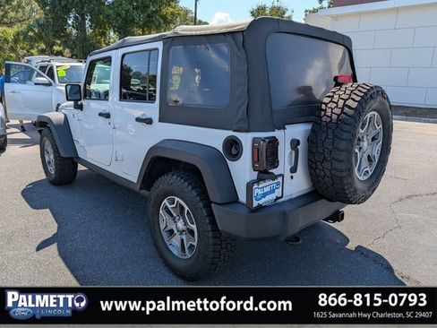 Used 2018 Jeep Wrangler Unlimited Rubicon AWD/4WD image 5