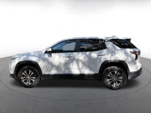 Used 2025 Chevrolet Equinox LT AWD/4WD image 8