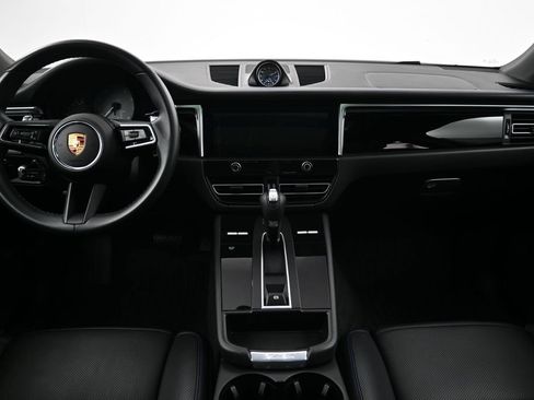 Certified 2022 Porsche Macan S AWD/4WD image 9