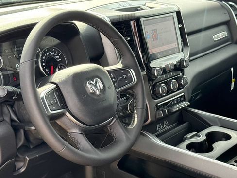 New 2026 RAM 1500 4x4 Crew Cab image 18