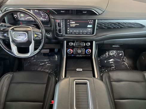 Used 2022 GMC Yukon Denali AWD/4WD image 3