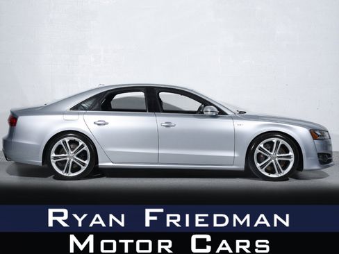 Used 2015 Audi S8 AWD/4WD image 1