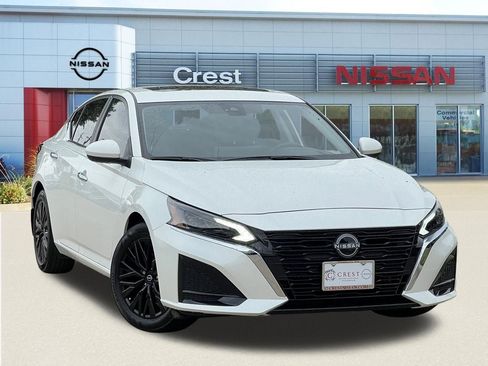 Certified 2025 Nissan Altima 2.5 SV w/ SV Special Edition Package FWD image 1