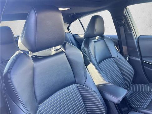 Certified 2025 Toyota Corolla XSE image 24