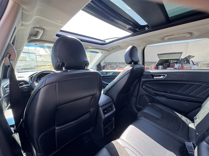 Used 2015 Ford Edge Sport FWD image 29