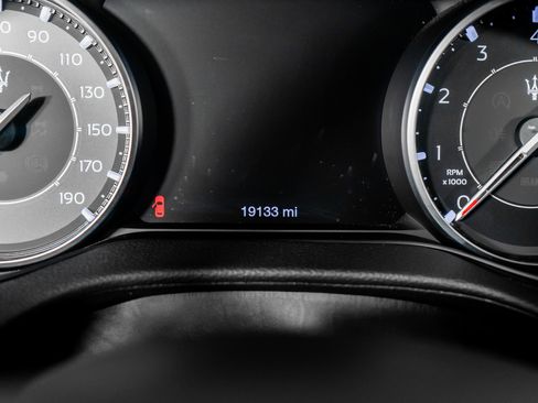 Used 2023 Maserati Ghibli Modena image 47