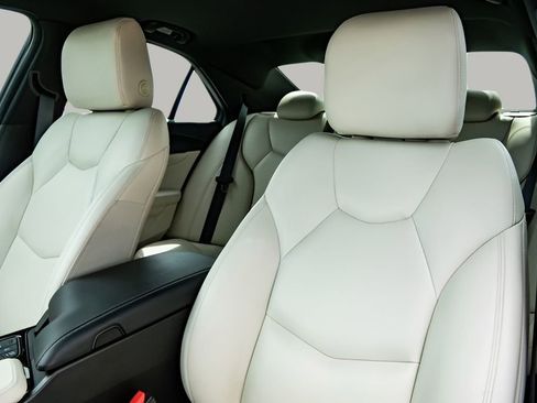 Certified 2023 Cadillac CT4 Luxury w/ Sun And Sound Package RWD image 9