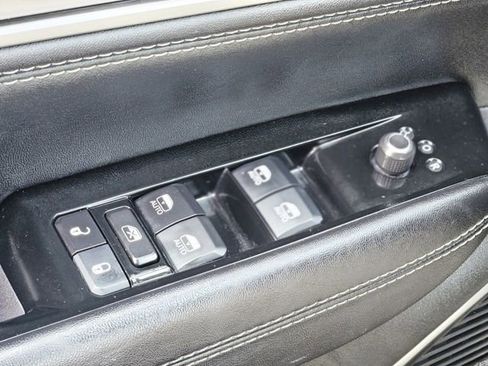 Used 2024 Jeep Wagoneer L Series II image 21