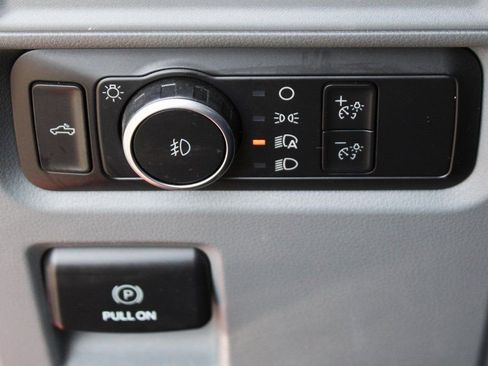 Used 2022 Ford F150 XL w/ Trailer Tow Package image 15