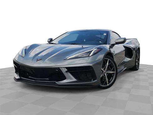 Used 2022 Chevrolet Corvette Stingray Preferred Cpe w/ Z51 Performance Package RWD image 1