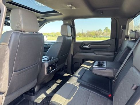 Used 2023 Chevrolet Silverado 1500 ZR2 w/ Technology Package AWD/4WD image 24